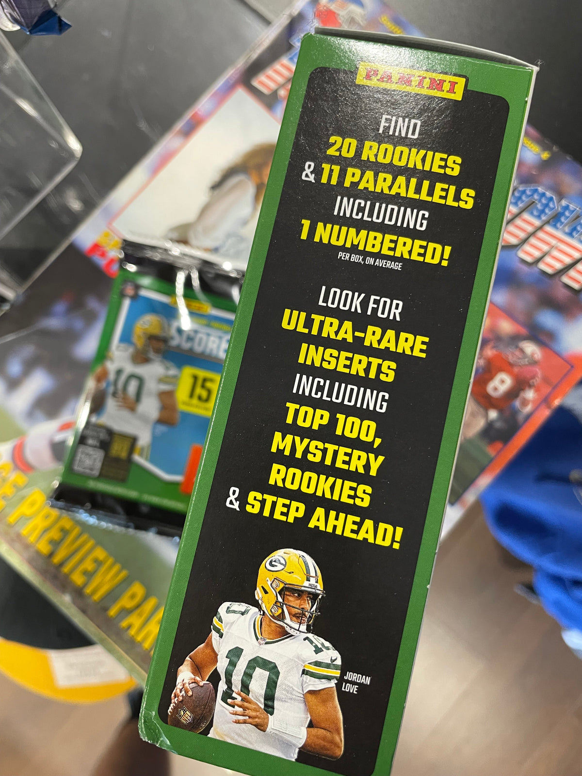 2025 Panini Score NFL Trading Card Pack – 15 Cards – Mega Box Pack