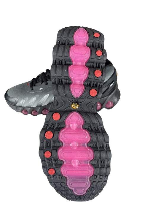 Nike Air Max DN – Black / Dark Grey with Purple DN Pods Size 9