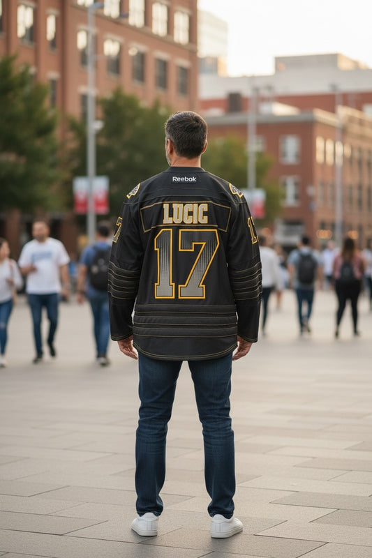 Vintage - Reebok Boston Bruins Milan Lucic #17 NHL Jersey – Men’s Small – Black Alternate Ice Hockey Shirt – Official Licensed