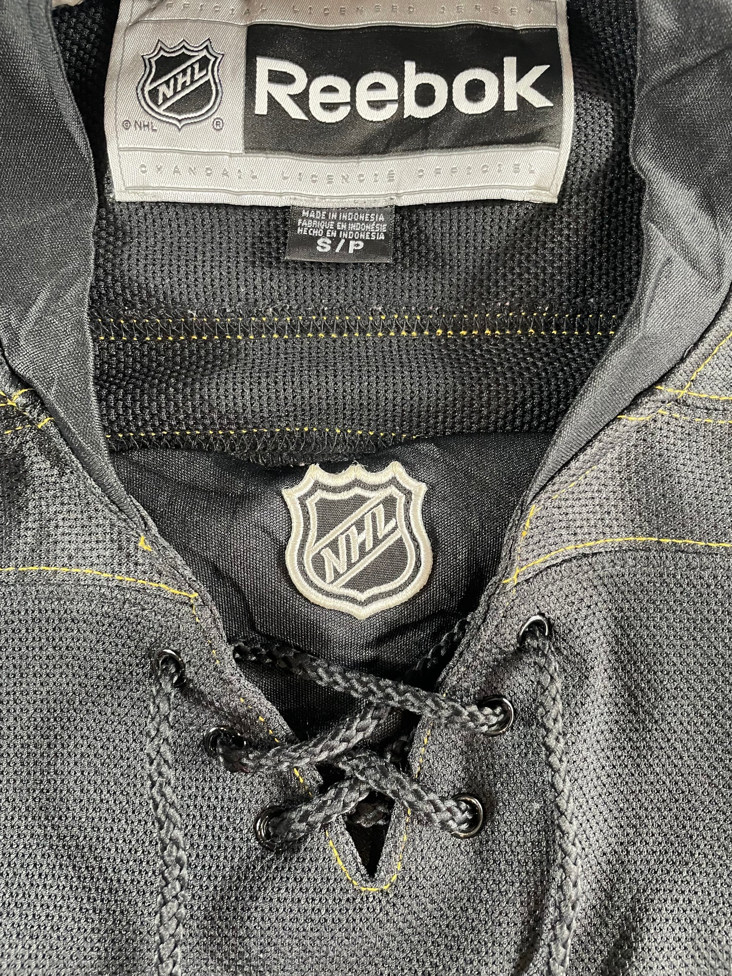 Vintage - Reebok Boston Bruins Milan Lucic #17 NHL Jersey – Men’s Small – Black Alternate Ice Hockey Shirt – Official Licensed