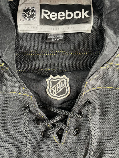 Vintage - Reebok Boston Bruins Milan Lucic #17 NHL Jersey – Men’s Small – Black Alternate Ice Hockey Shirt – Official Licensed