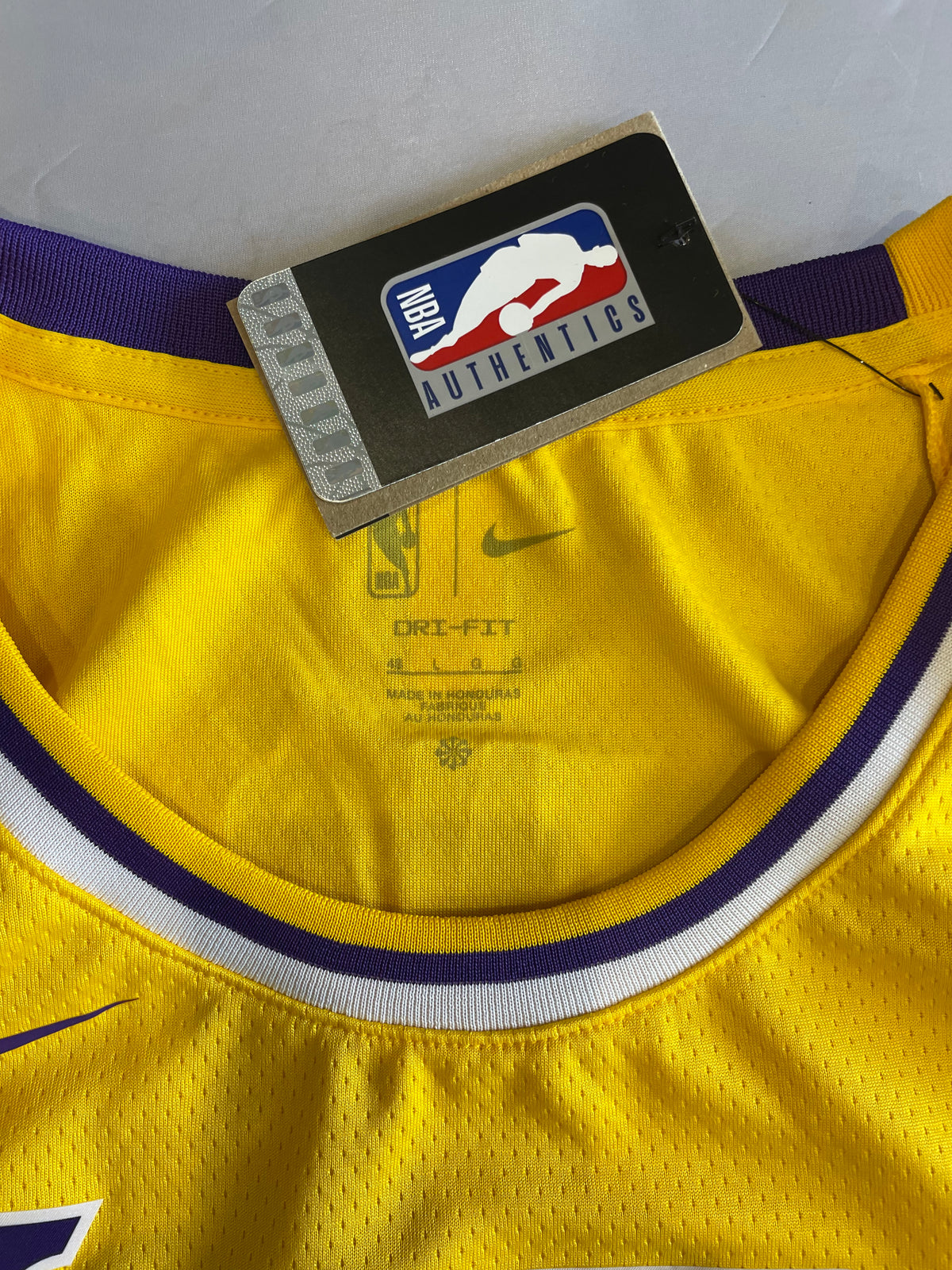 Nike Luka Dončić #77 LA Lakers Icon Edition NBA Swingman Jersey – Large