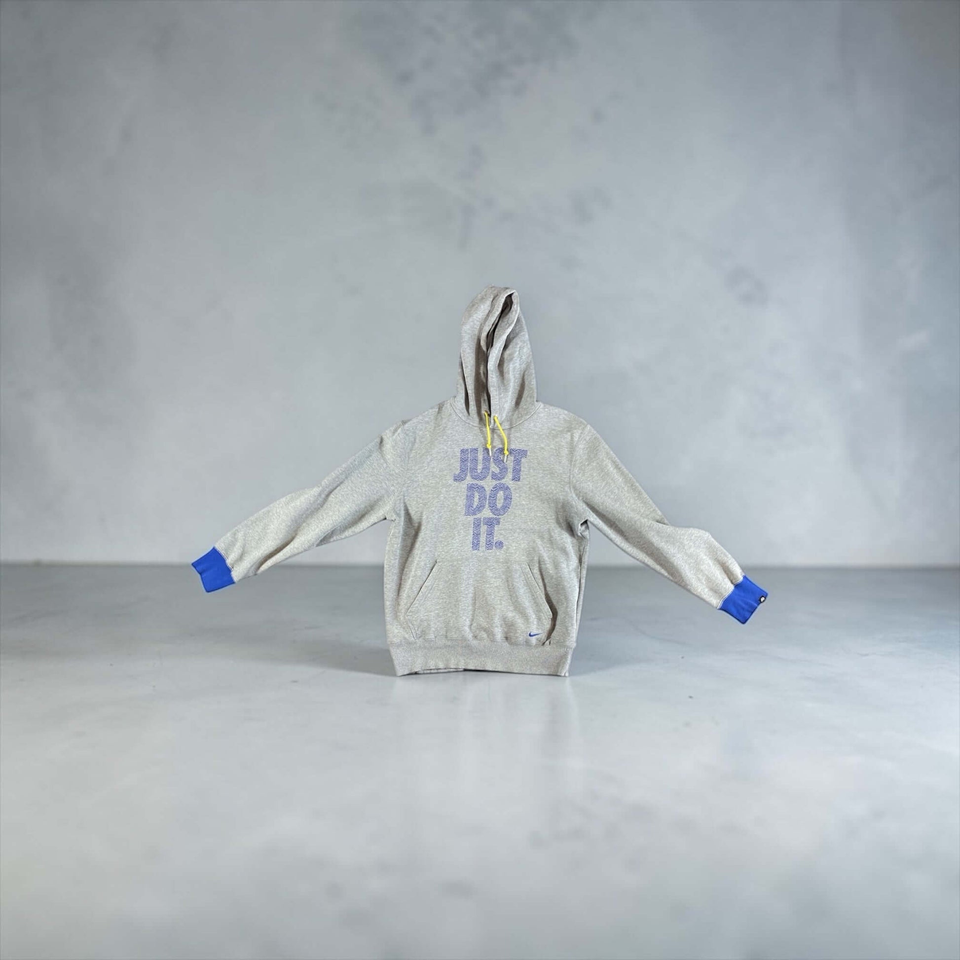 Nike 'Just Do It' Hoodie - Grey - Pre-loved