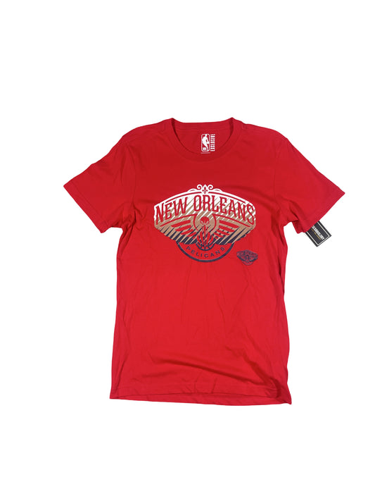 New NBA Exclusive New Orleans Pelicans Graphic T-Shirt – Red – Size XS