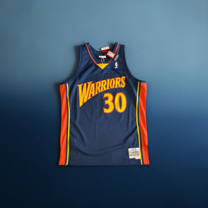 Mitchell & Ness Stephen Curry #30 Warriors 2009–10 Rookie Swingman Jersey