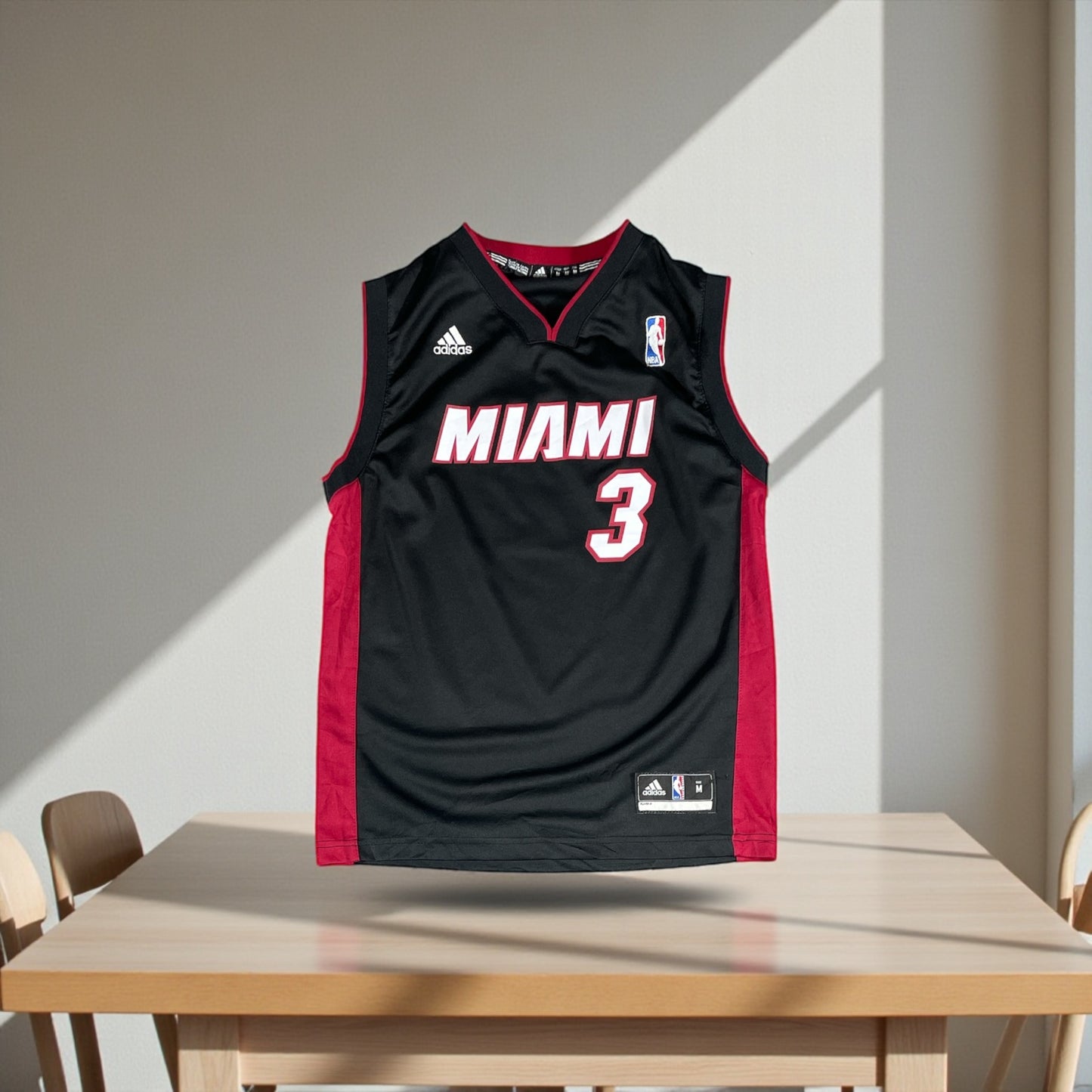 Vintage - Miami Heat Dwyane Wade #3 NBA Jersey – Adidas Swingman – Youth Medium